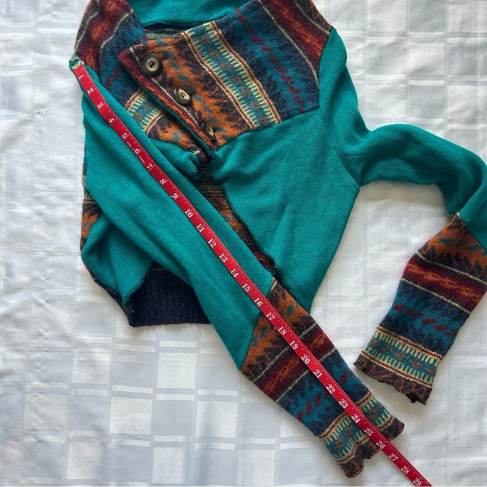 Precocious Bohemian Reworked Cropped Long Sleeve Sweater - Picture 5 of 10